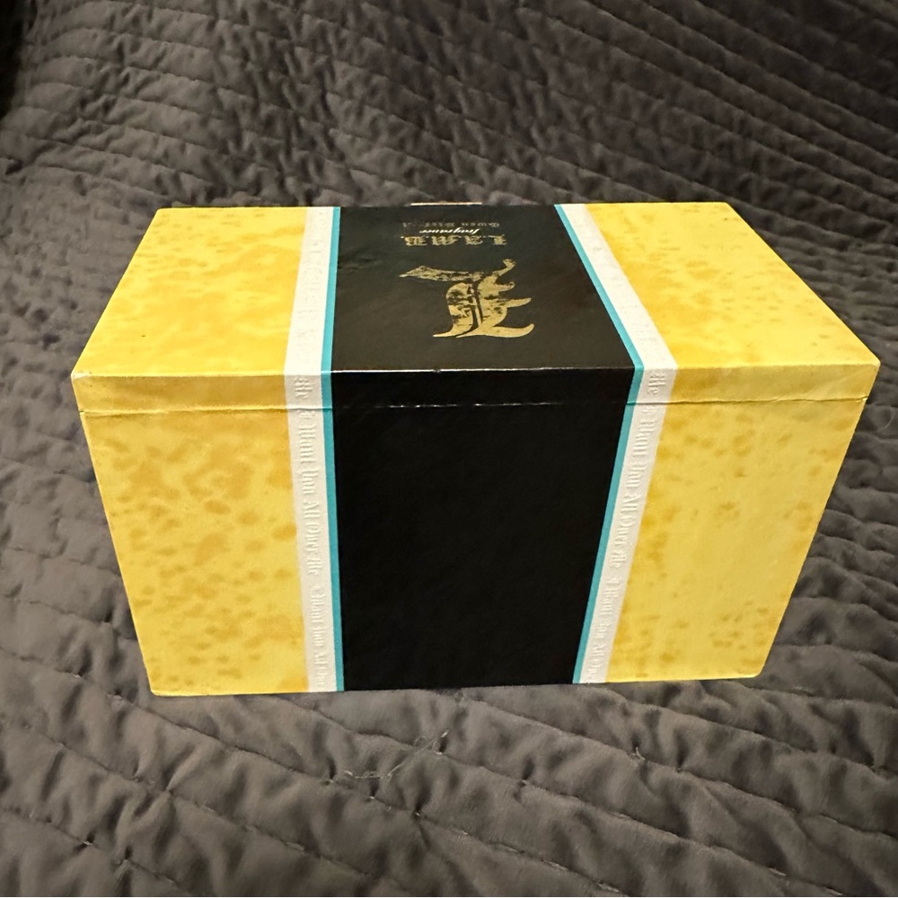 ⭐️ L.A.M.B. Gold and Black Fragrance Box with Teal Interior - Picture 7 of 16